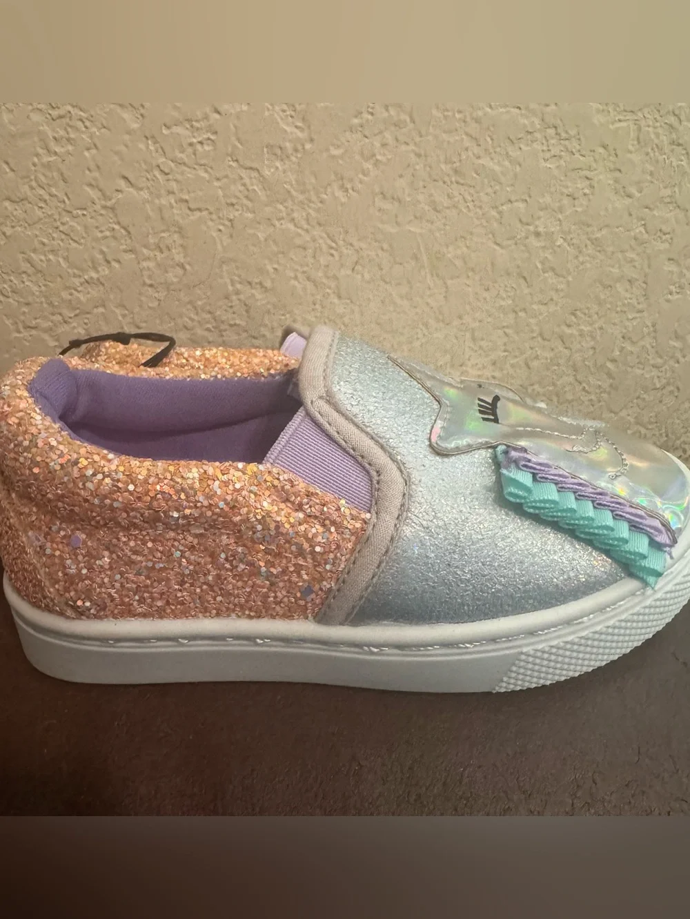 NWT K Kom Forme Unicorn Sneakers